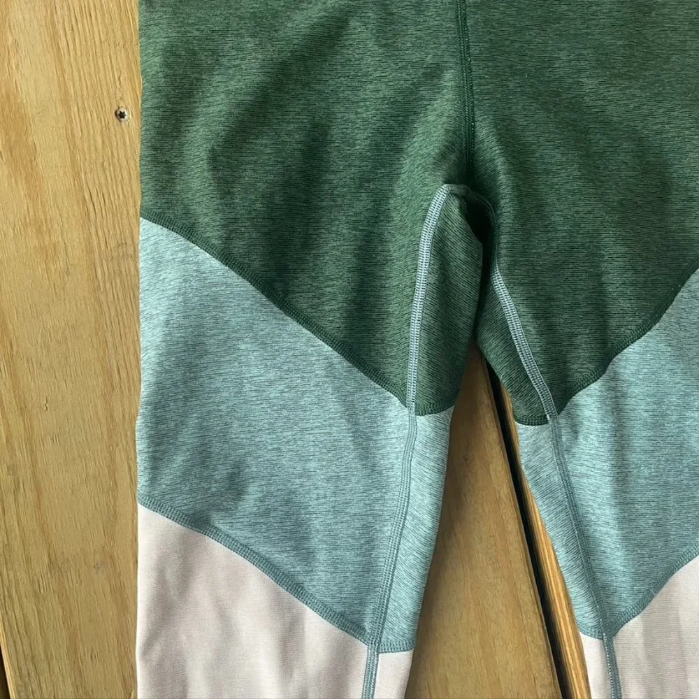 ** Outdoor Voices Green Colorblock Leggings Pink Green Small